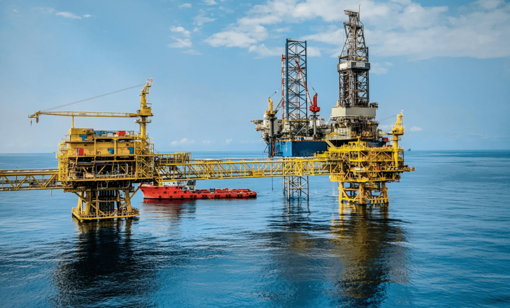 Marine and offshore application photo oil rig